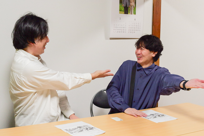 百発百中で当たる！？　的中の御利益がある新大久保の皆中稲荷神社にてランパンプスが合格祈願！